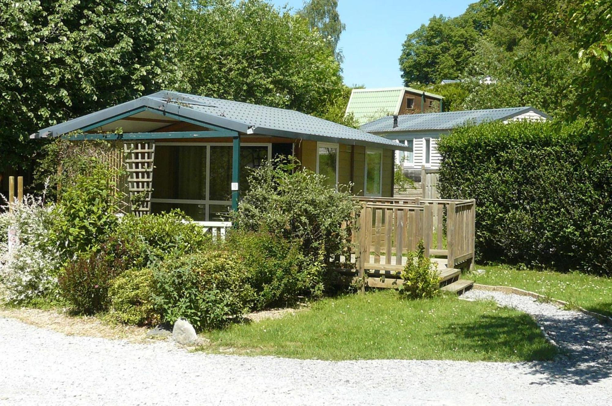 Camping Le Rey Louvie Juzon Bagian luar foto