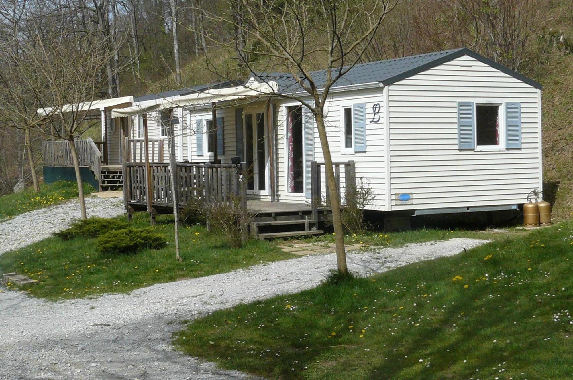 Camping Le Rey Louvie Juzon Ruang foto