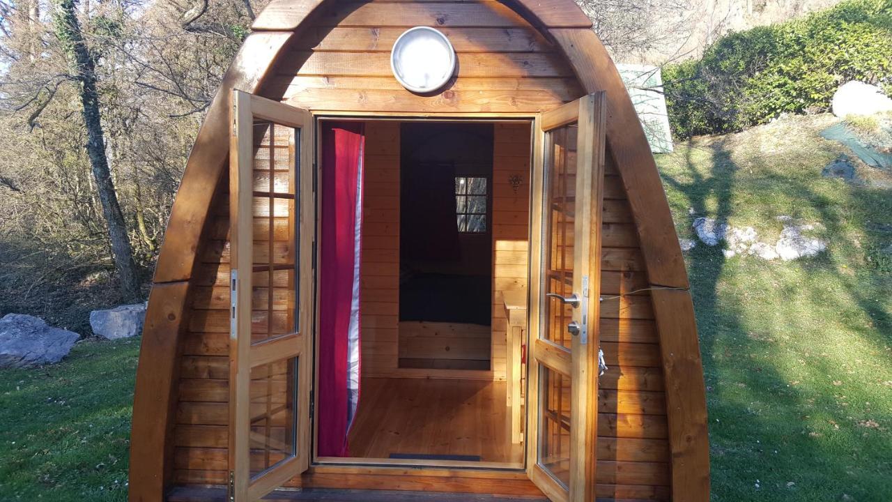 Camping Le Rey Louvie Juzon Bagian luar foto